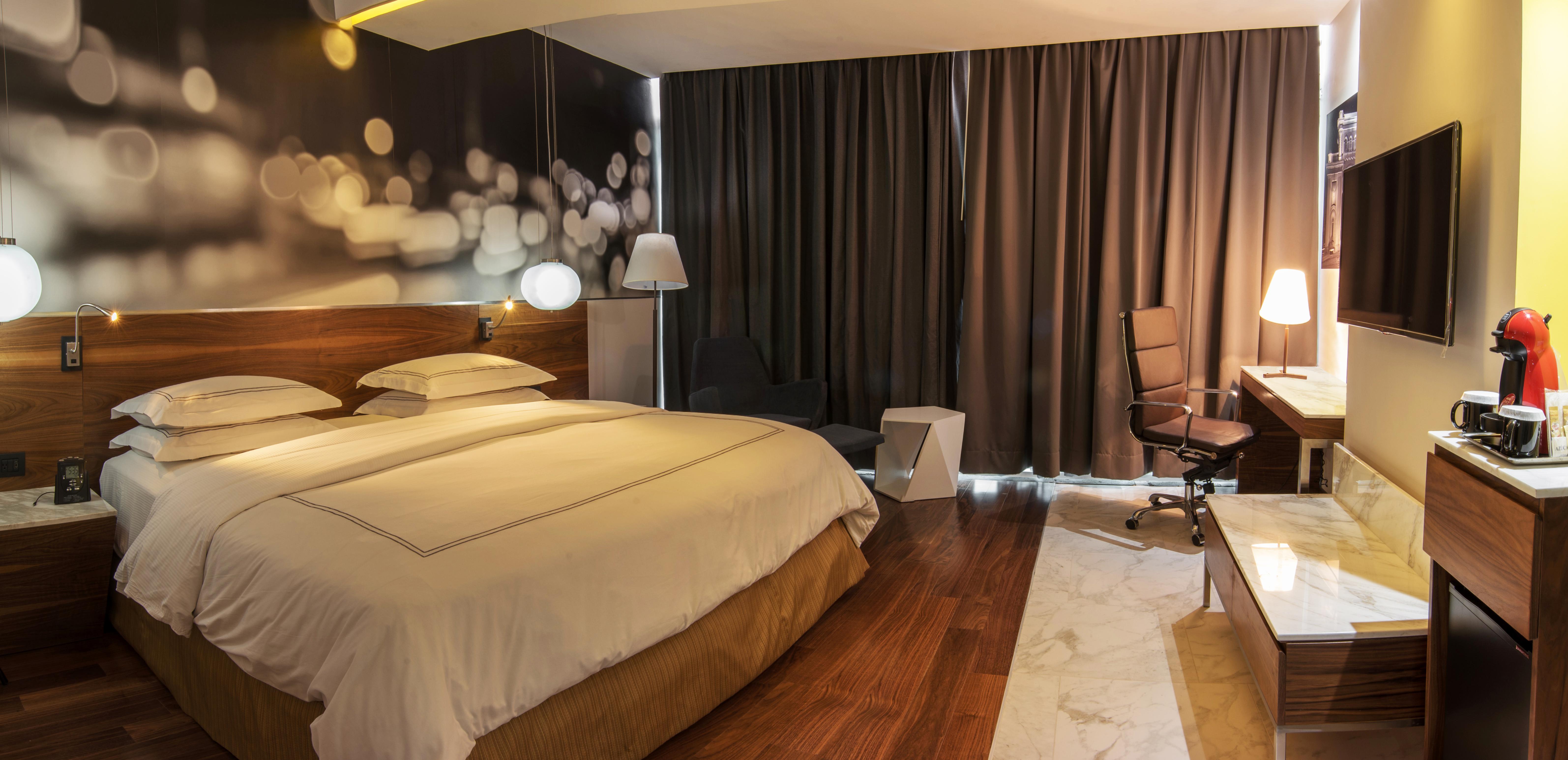 Hotel Krystal Urban Guadalajara Zewnętrze zdjęcie