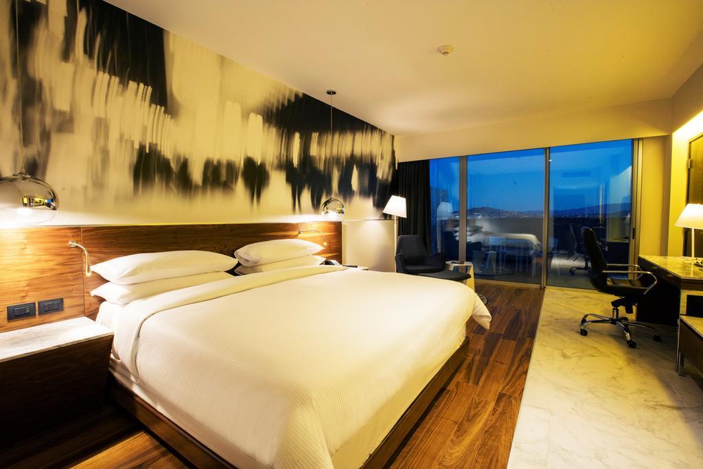 Hotel Krystal Urban Guadalajara Zewnętrze zdjęcie